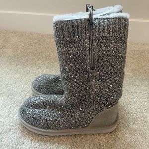 NEW kids grey sequin Uggs